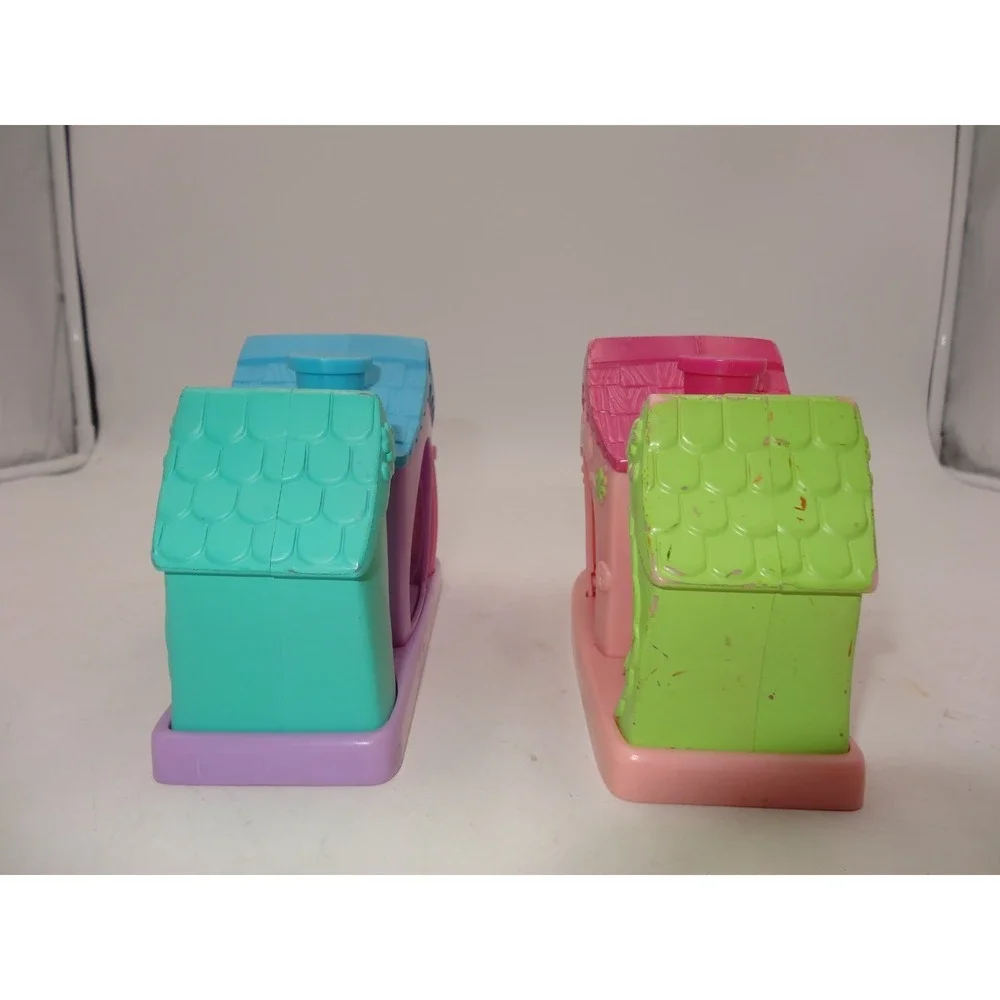 Littlest Pet Shop Playful Puppies Dog House 2004 LPS Blue and Pink‎ Houses Only